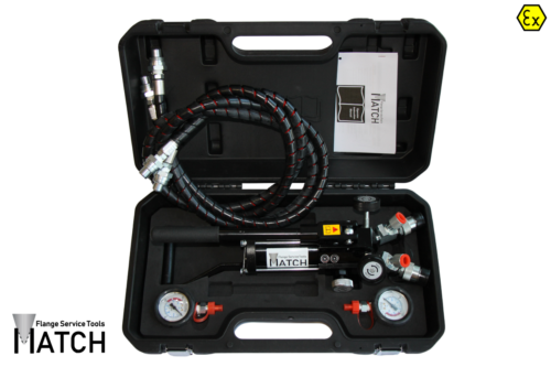 Hydraulic hand pump (HP350BEX) double connection with 2x black hydraulic hose ATEX in transport case