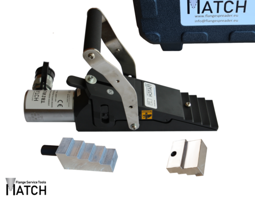 Hydraulic lifting wedges (HPLW18T Single Kit) with transport case, step block and safety block