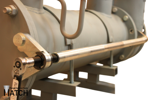 Mechanical valve-out spreader kit that connects two pipe flanges with spacer kit 600